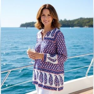 J. Crew Women's Blue and White Patterned Blouse